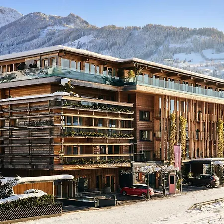 Отель Small Luxury Of The World - Dasposthotel Цель-ам-Циллер