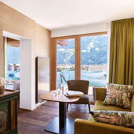Отель Small Luxury Of The World - Dasposthotel Цель-ам-Циллер