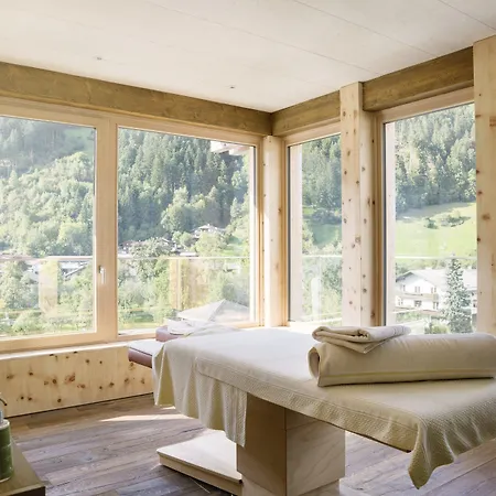 Отель Small Luxury Of The World - Dasposthotel