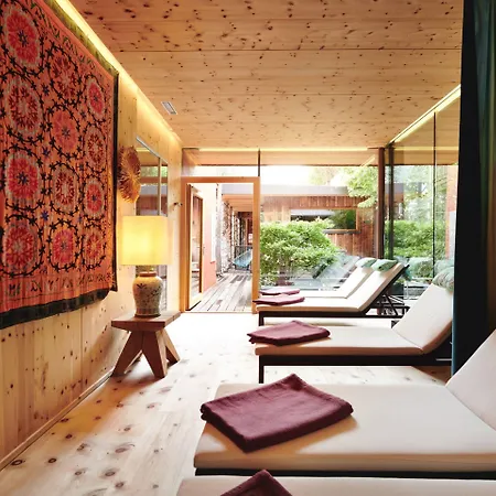 מלון Small Luxury Of The World - Dasposthotel