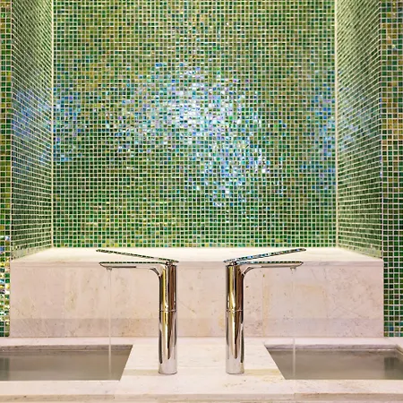 Small Luxury Of The World - Dasposthotel מלון 5*