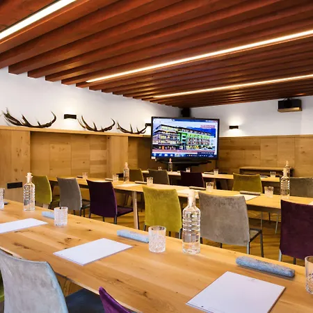 Small Luxury Of The World - Dasposthotel 5* צל אם צילר