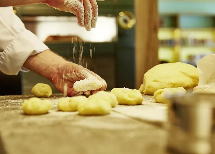 Otel Small Luxury Of The World - Dasposthotel