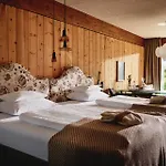 Small Luxury Of The World - Dasposthotel 5*