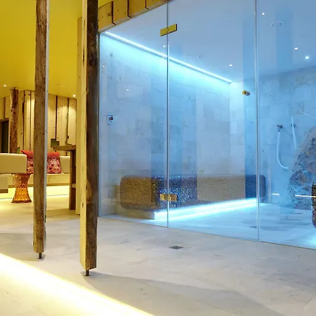 Small Luxury Of The World - Dasposthotel Zell am Ziller