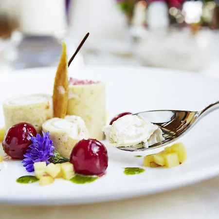 Small Luxury Of The World - Dasposthotel Hotel