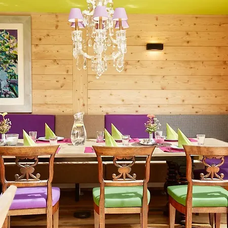 Small Luxury Of The World - Dasposthotel Цель-ам-Циллер