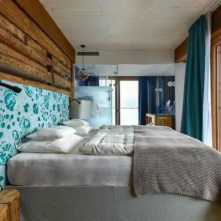 Отель Small Luxury Of The World - Dasposthotel Цель-ам-Циллер