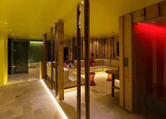 Small Luxury Of The World - Dasposthotel Hotel